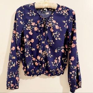Mudd Long sleeve ruched blouse